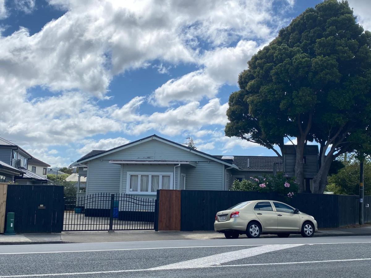 Knights Rd Beauty Villa Lower Hutt Exterior photo